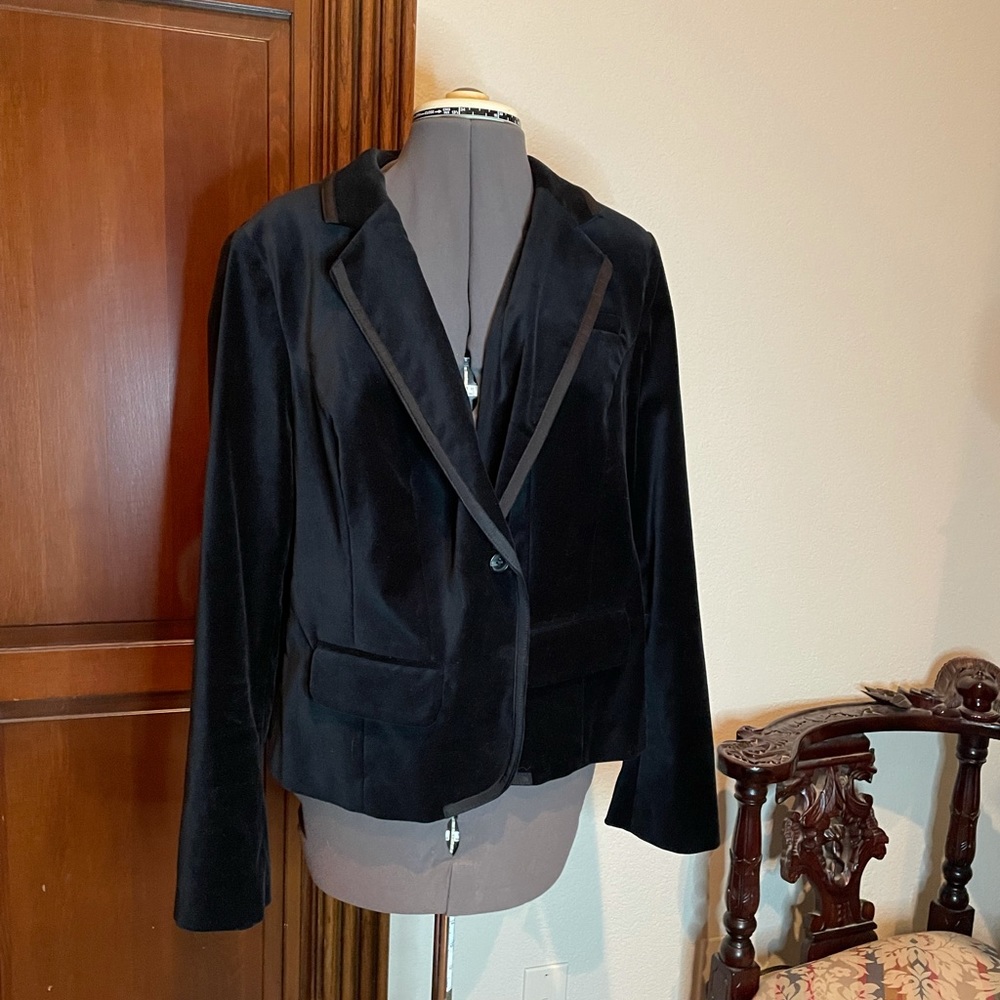 Lane Bryant 16 velveteen black jacket